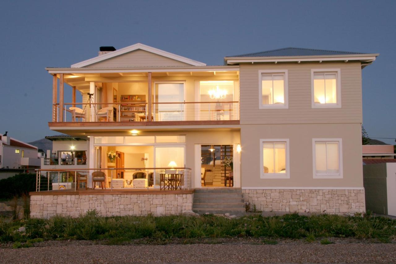 Hotel 138 Marine Beachfront Pensión Hermanus Exterior foto